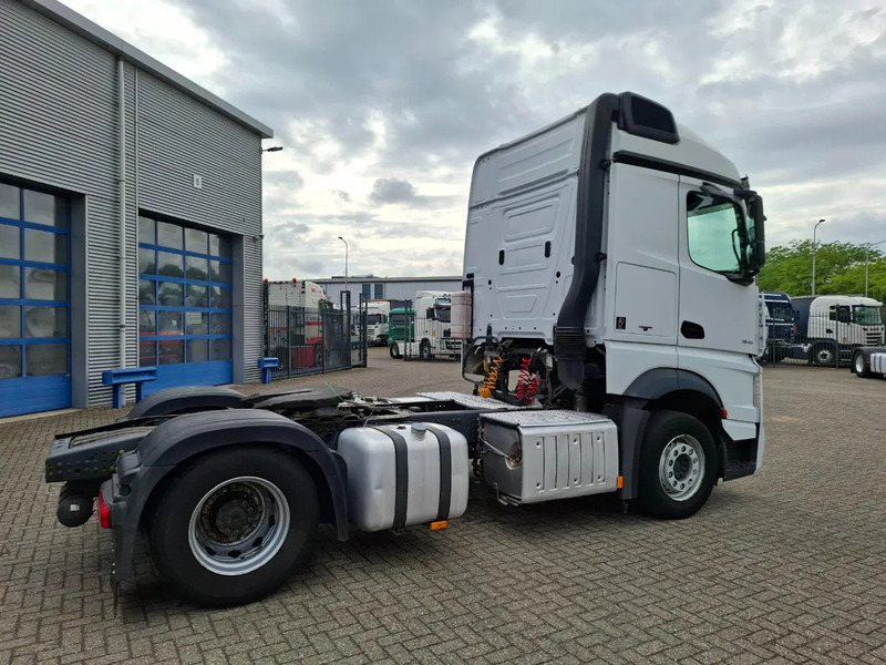 Mercedes-Benz Actros 1945 / DOUBLE TANK / ONLY:508736 KM / 2XBED / FRIDGE / AUTOMATIC / EURO-6 / 2015 - Gjysmë-kamion: foto 5 Mercedes-Benz Actros 1945 / DOUBLE TANK / ONLY:508736 KM / 2XBED / FRIDGE / AUTOMATIC / EURO-6 / 2015 - Gjysmë-kamion: foto 5