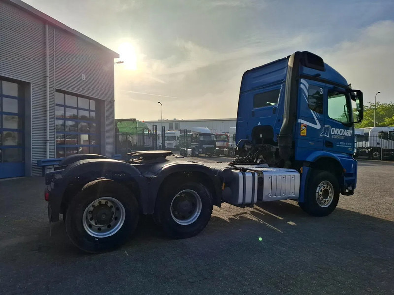 Mercedes-Benz Arocs 2851 / 6X4 / HYDRAULICS / BIG AXLE / ALCOA / AIRCO / AUTOMATIC / EURO-6 / 2015 - Gjysmë-kamion: foto 5 Mercedes-Benz Arocs 2851 / 6X4 / HYDRAULICS / BIG AXLE / ALCOA / AIRCO / AUTOMATIC / EURO-6 / 2015 - Gjysmë-kamion: foto 5