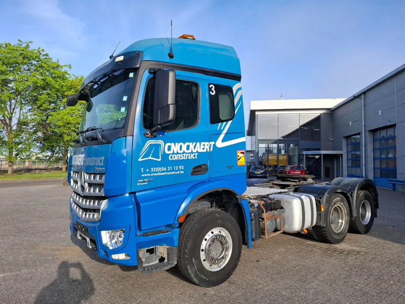 Mercedes-Benz Arocs 2851 / 6X4 / HYDRAULICS / BIG AXLE / ALCOA / AIRCO / AUTOMATIC / EURO-6 / 2015 - Gjysmë-kamion: foto 1 Mercedes-Benz Arocs 2851 / 6X4 / HYDRAULICS / BIG AXLE / ALCOA / AIRCO / AUTOMATIC / EURO-6 / 2015 - Gjysmë-kamion: foto 1