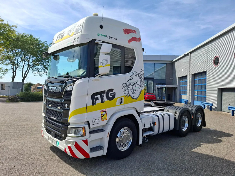 Scania NGS R650 V8 / 6X4 / RETARDER / 2X BIG AXLE / PARKCOOL / DOUBLE TANK / INLINER / FULL-AIR / ALCOA / LEATHER / NAVI / GEN2 V2 / EU - Gjysmë-kamion: foto 1 Scania NGS R650 V8 / 6X4 / RETARDER / 2X BIG AXLE / PARKCOOL / DOUBLE TANK / INLINER / FULL-AIR / ALCOA / LEATHER / NAVI / GEN2 V2 / EU - Gjysmë-kamion: foto 1