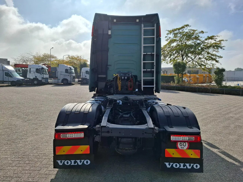 Volvo FH4-460 / VEB+ / DOUBLE TANK / FRIDGE / AIRCO / AUTOMATIC / EURO-6 / 2014 - Gjysmë-kamion: foto 4 Volvo FH4-460 / VEB+ / DOUBLE TANK / FRIDGE / AIRCO / AUTOMATIC / EURO-6 / 2014 - Gjysmë-kamion: foto 4