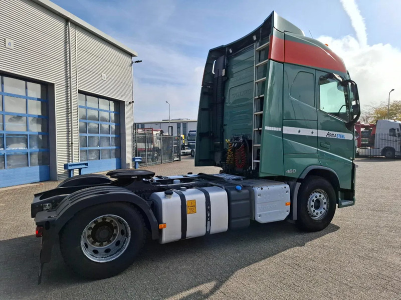 Volvo FH4-460 / VEB+ / DOUBLE TANK / FRIDGE / AIRCO / AUTOMATIC / EURO-6 / 2014 - Gjysmë-kamion: foto 5 Volvo FH4-460 / VEB+ / DOUBLE TANK / FRIDGE / AIRCO / AUTOMATIC / EURO-6 / 2014 - Gjysmë-kamion: foto 5