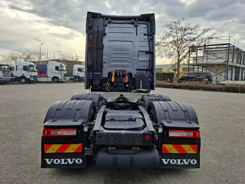Volvo FH4-500 / I-SAVE / VEB+ / DYNAMIC STEERING / ONLY:590266 KM / NAVI / ACC / LWDS / LIFT AXLE / AUTOMATIC / EURO-6 / 2019 - Gjysmë-kamion: foto 4 Volvo FH4-500 / I-SAVE / VEB+ / DYNAMIC STEERING / ONLY:590266 KM / NAVI / ACC / LWDS / LIFT AXLE / AUTOMATIC / EURO-6 / 2019 - Gjysmë-kamion: foto 4