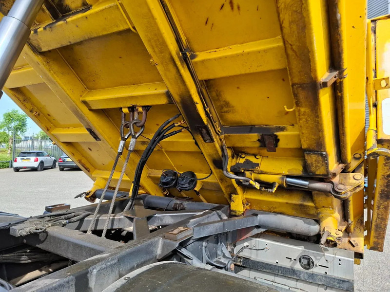 Kamion vetëshkarkues, Kamion me vinç MAN TGM 18.250 / 4X4 / NL TRUCK / TUV:30-04-2026 / 118783 KM / HMF 1110 K2 / ROTATOR / GOOD TYRES / FULL-STEEL / DRUM BRAKES / MANUA: foto 18