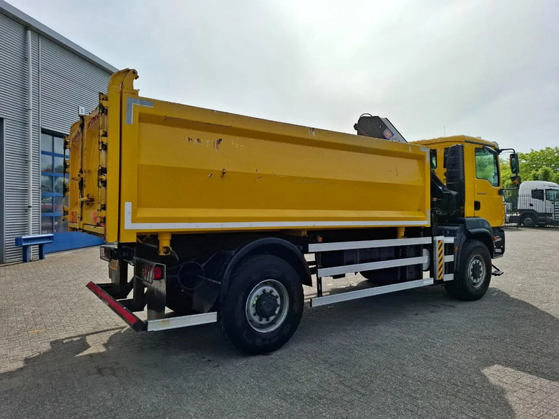 Kamion vetëshkarkues, Kamion me vinç MAN TGM 18.250 / 4X4 / NL TRUCK / TUV:30-04-2026 / 118783 KM / HMF 1110 K2 / ROTATOR / GOOD TYRES / FULL-STEEL / DRUM BRAKES / MANUA: foto 9