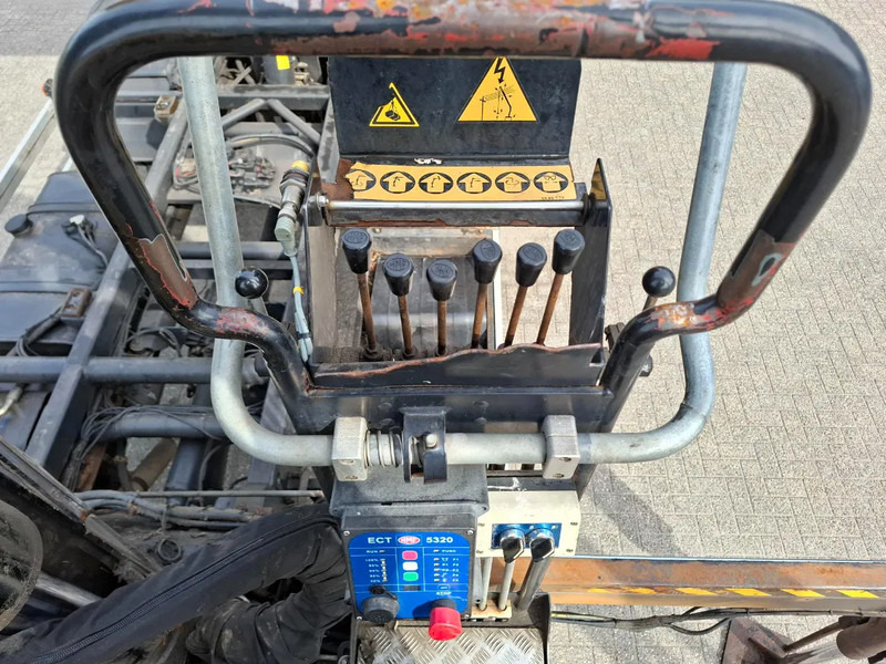 Lizingu i MAN TGM 18.250 / 4X4 / NL TRUCK / TUV:30-04-2026 / 118783 KM / HMF 1110 K2 / ROTATOR / GOOD TYRES / FULL-STEEL / DRUM BRAKES / MANUA MAN TGM 18.250 / 4X4 / NL TRUCK / TUV:30-04-2026 / 118783 KM / HMF 1110 K2 / ROTATOR / GOOD TYRES / FULL-STEEL / DRUM BRAKES / MANUA: foto 17