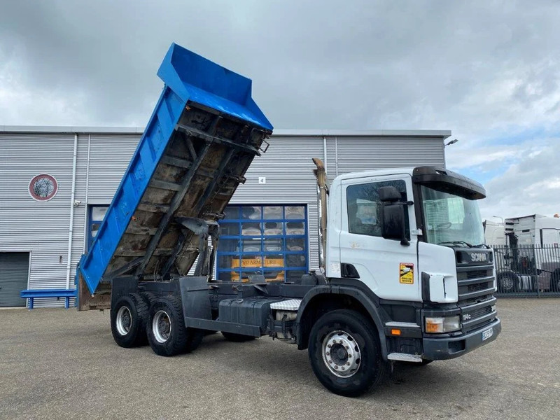 Scania 114-340 / 6X4 / 2 SIDE TIPPER / BIG AXLE / FULL-STEEL / DRUM BRAKES / MANUAL / 1999 - Kamion vetëshkarkues: foto 5 Scania 114-340 / 6X4 / 2 SIDE TIPPER / BIG AXLE / FULL-STEEL / DRUM BRAKES / MANUAL / 1999 - Kamion vetëshkarkues: foto 5