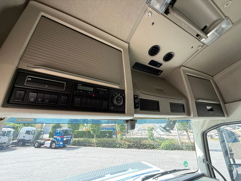 Transportjer kontejnerësh/ Kamion me karroceri të çmontueshme Volvo FH4-420 / NL TRUCK / DOUBLE TANK / PARKCOOL / BDF / VEB? / LWDS / FRIDGE / FULL-AIR / LIFT AXLE / AUTOMATIC / EURO-6 / 2016: foto 16