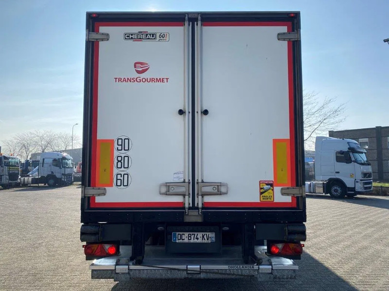 Volvo FM4-420 / COMPLETE COOL+FREEZE COMBI / CHEREAU / THROUGH-LOADING SYSTEM / 2XPLATFORM DHOLLANDIA / FREEZING LOCK / AUTOMATIC / EU - Kamion frigorifer: foto 4 Volvo FM4-420 / COMPLETE COOL+FREEZE COMBI / CHEREAU / THROUGH-LOADING SYSTEM / 2XPLATFORM DHOLLANDIA / FREEZING LOCK / AUTOMATIC / EU - Kamion frigorifer: foto 4