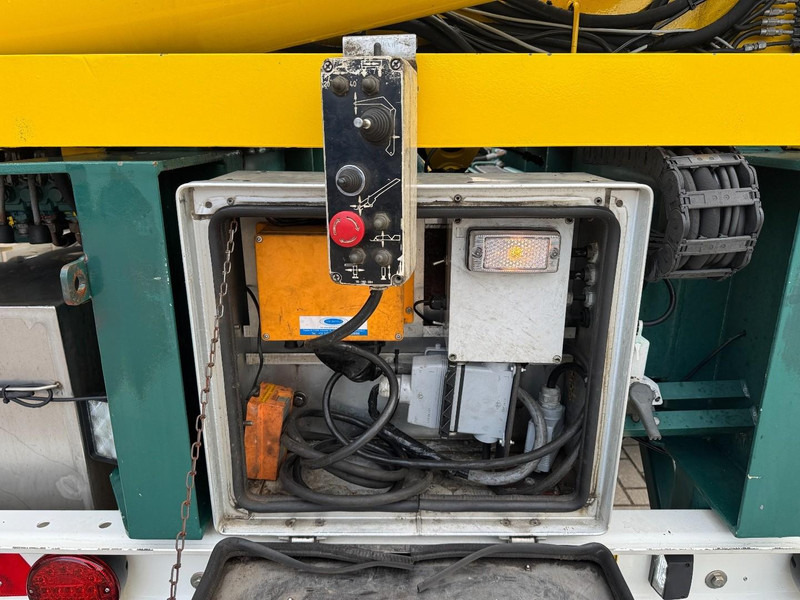 HAMMAR 151 S, Fully renovated, RC, 40 / 30 / 20 Ft - Transportjer kontejnerësh/ Gjysmë rimorkio me karroceri të çmontueshme: foto 4 HAMMAR 151 S, Fully renovated, RC, 40 / 30 / 20 Ft - Transportjer kontejnerësh/ Gjysmë rimorkio me karroceri të çmontueshme: foto 4