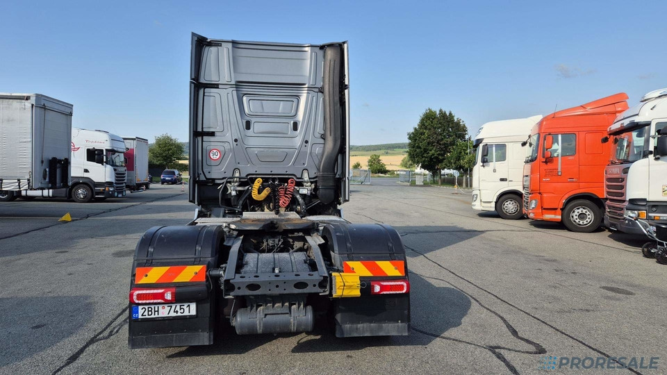 MERCEDES-BENZ ACTROS 1845 LS GIGA SPACE EURO 6 - Gjysmë-kamion: foto 3 MERCEDES-BENZ ACTROS 1845 LS GIGA SPACE EURO 6 - Gjysmë-kamion: foto 3