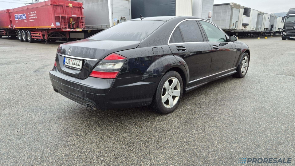 MERCEDES-BENZ S 320 CDI 4-MATIC 2987 cm3 173 kW - není možný odpočet DPH - Veturë: foto 4 MERCEDES-BENZ S 320 CDI 4-MATIC 2987 cm3 173 kW - není možný odpočet DPH - Veturë: foto 4