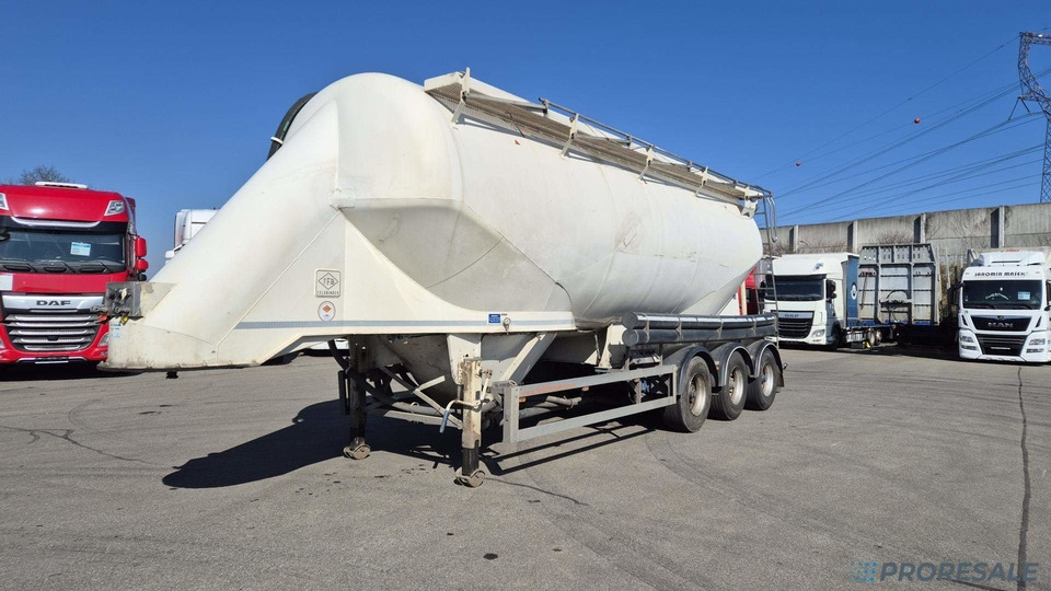 OSTATNÍ FELDBINDER EUT 40.3 SILOCISTERNA - 2 komory - 40 m3 - Gjysmë rimorkio silo: foto 2 OSTATNÍ FELDBINDER EUT 40.3 SILOCISTERNA - 2 komory - 40 m3 - Gjysmë rimorkio silo: foto 2