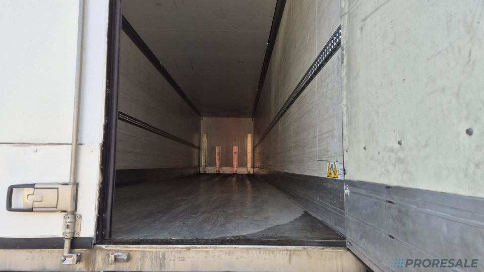 SCHMITZ CARGOBULL SKO 24/L - skříňový - Gjysmë rimorkio me vagonetë të mbyllur: foto 5 SCHMITZ CARGOBULL SKO 24/L - skříňový - Gjysmë rimorkio me vagonetë të mbyllur: foto 5