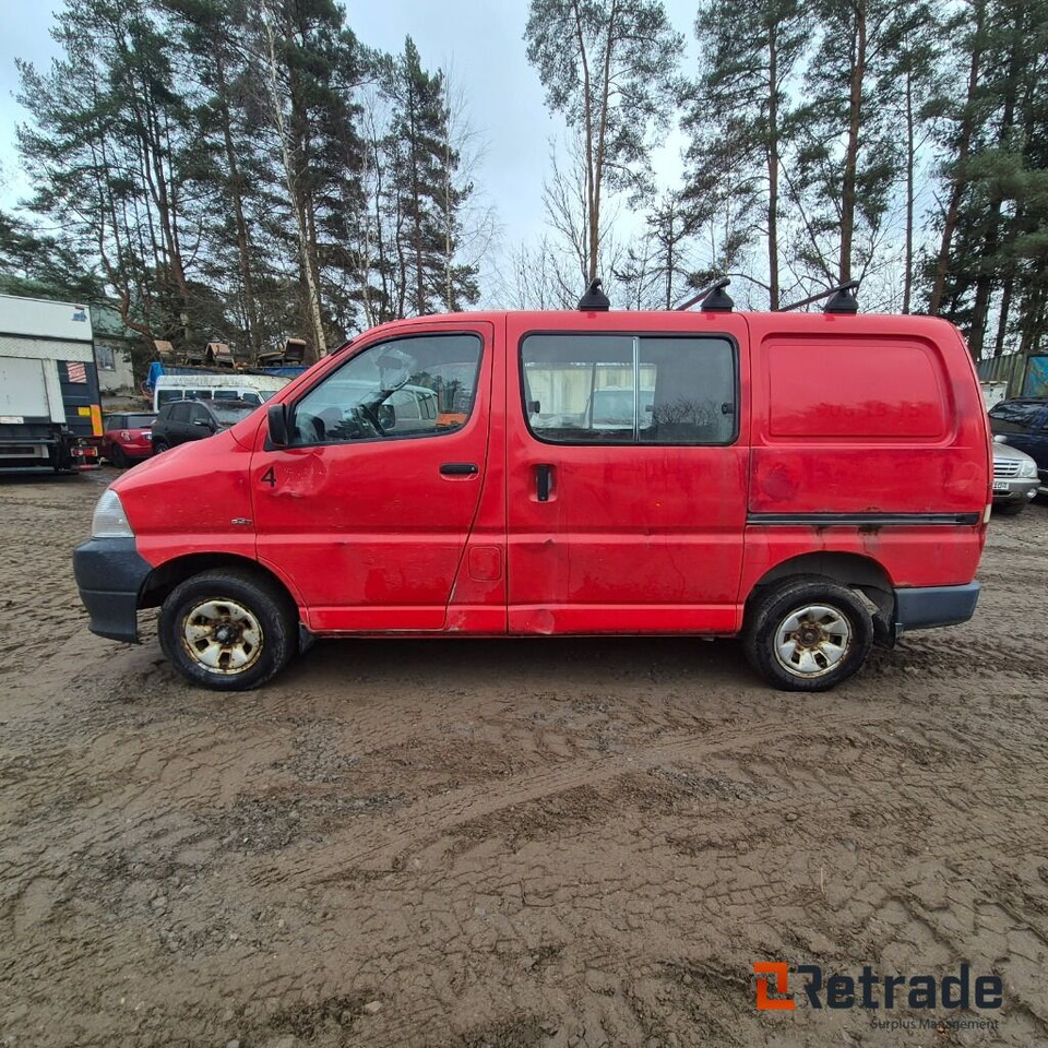 2007mod.TOYOTA HIACE 4WD - Veturë: foto 1 2007mod.TOYOTA HIACE 4WD - Veturë: foto 1