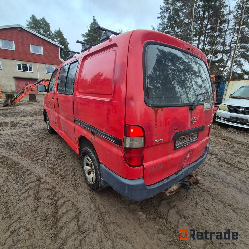 2007mod.TOYOTA HIACE 4WD - Veturë: foto 2 2007mod.TOYOTA HIACE 4WD - Veturë: foto 2