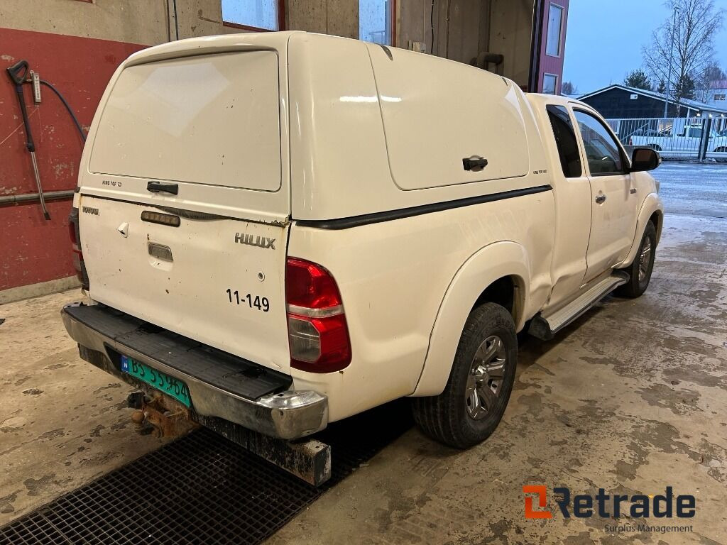 Bil Toyota Hilux 4wd N2 - Veturë: foto 4 Bil Toyota Hilux 4wd N2 - Veturë: foto 4