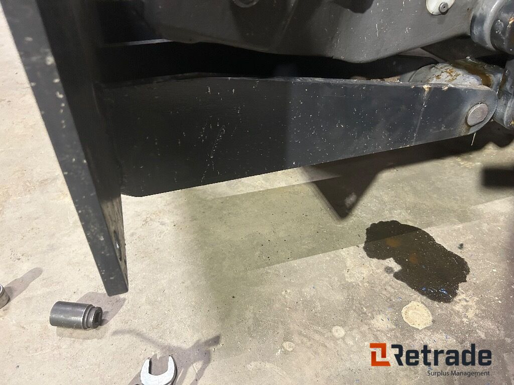 Brøyte plate Fra Schmith Tellefdal til traktor Fendt 900 - Makineri bujqësore: foto 3 Brøyte plate Fra Schmith Tellefdal til traktor Fendt 900 - Makineri bujqësore: foto 3