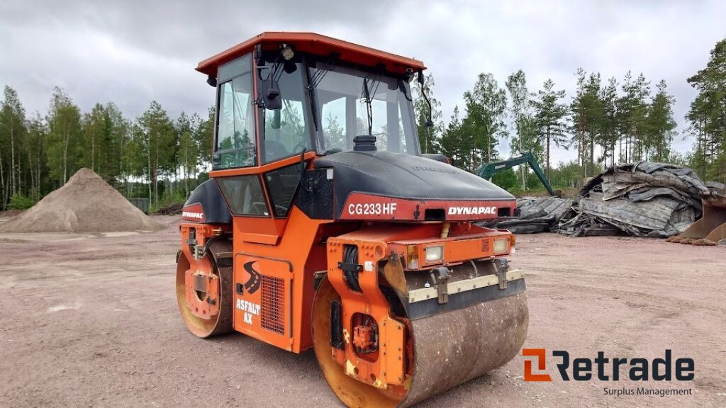Asfaltsvält DYNAPAC CG233HF - Makineri ndërtimi: foto 3 Asfaltsvält DYNAPAC CG233HF - Makineri ndërtimi: foto 3