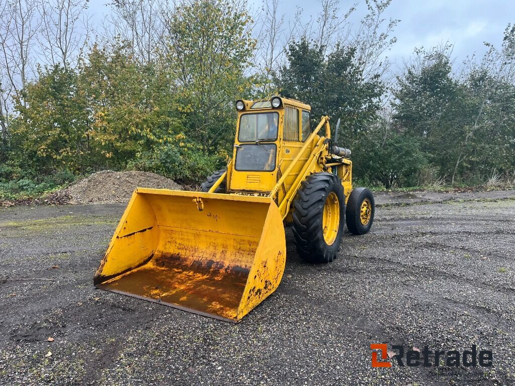 Læssemaskine BM VOLVO LM 218TD Oldtimer - Makineri ndërtimi: foto 2 Læssemaskine BM VOLVO LM 218TD Oldtimer - Makineri ndërtimi: foto 2