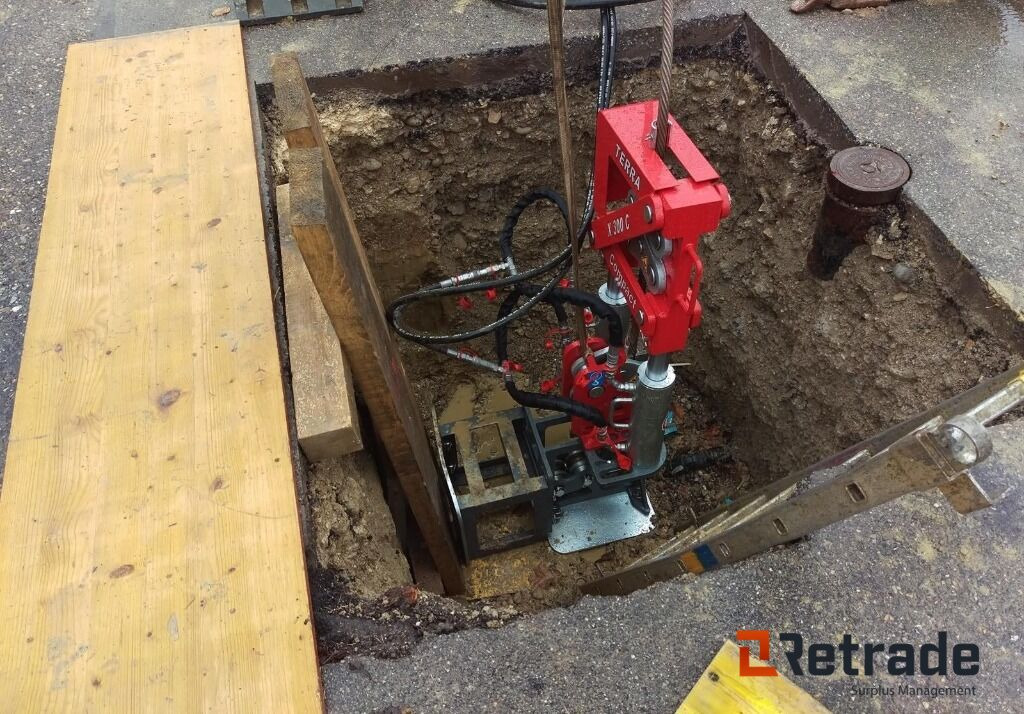 TERRA-EXTRACTOR X 300 C – Kraftig og kompakt kabeltrekkemaskin - Makineritë e tjera: foto 1 TERRA-EXTRACTOR X 300 C – Kraftig og kompakt kabeltrekkemaskin - Makineritë e tjera: foto 1