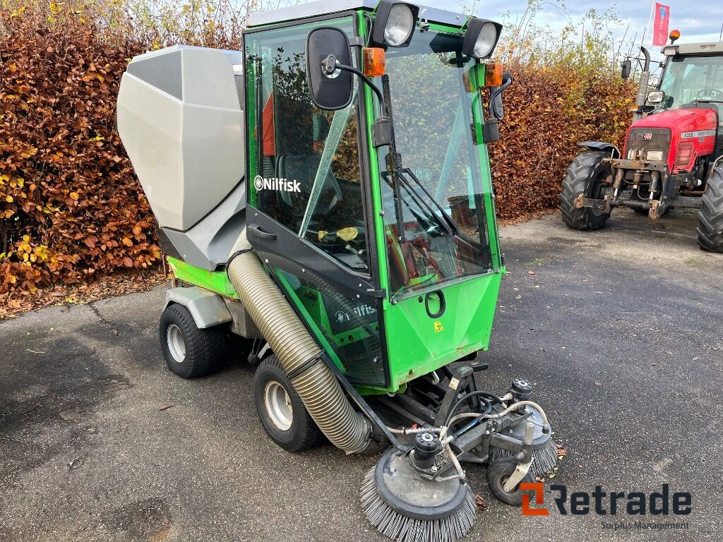 Redskabsbærer Nilfisk FH3 med maskinsæt. - Mjet bujqësor/ Special: foto 3 Redskabsbærer Nilfisk FH3 med maskinsæt. - Mjet bujqësor/ Special: foto 3