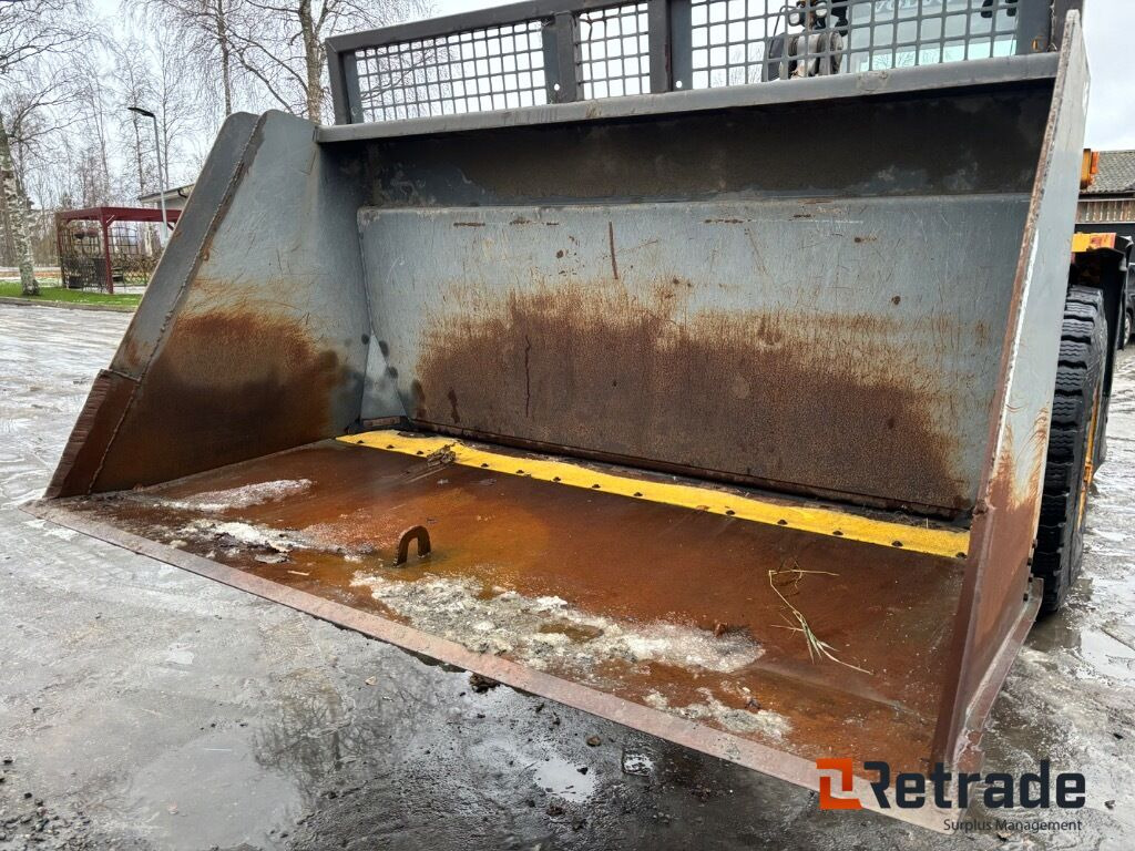 SandspridarskopaUfo 3m3 Stora bm - Pajisje ndërtimi: foto 2 SandspridarskopaUfo 3m3 Stora bm - Pajisje ndërtimi: foto 2