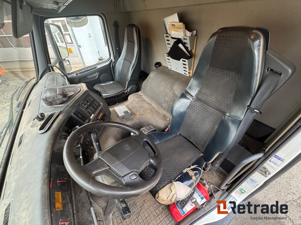 VOLVO FM 330 4X2 - Kamion vagonetë: foto 5 VOLVO FM 330 4X2 - Kamion vagonetë: foto 5