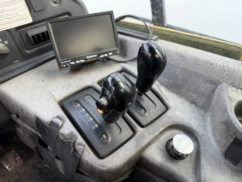 Shkarkues teleskopik Cat 740 - Automatic Greasing / Body Heating / AC: foto 10