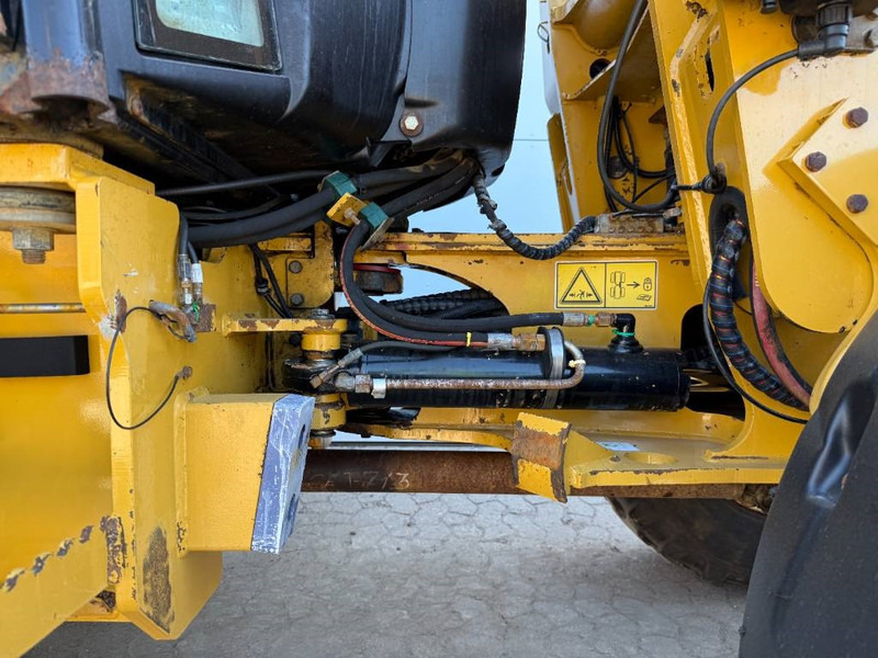 Fadrom me goma Cat 906H - Auto Greasing / Quick Coupler: foto 18
