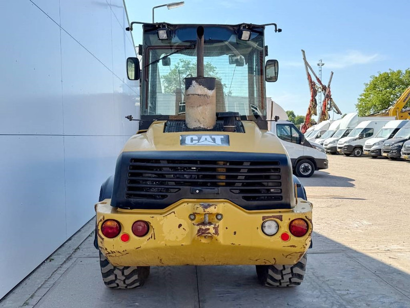 Cat 908H - Quick Coupler / Automatic Greasing - Fadrom me goma: foto 4 Cat 908H - Quick Coupler / Automatic Greasing - Fadrom me goma: foto 4