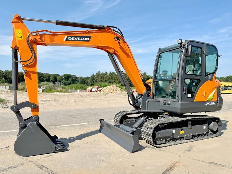 Doosan DX60 E-10N NEW! - Miniekskavator: foto 2 Doosan DX60 E-10N NEW! - Miniekskavator: foto 2