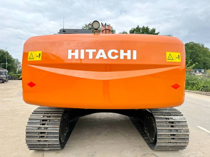 Hitachi ZX220LC-5G / 2025 ULTRA MODEL / ISUZU ENGINE - Ekskavator me zinxhirë: foto 4 Hitachi ZX220LC-5G / 2025 ULTRA MODEL / ISUZU ENGINE - Ekskavator me zinxhirë: foto 4