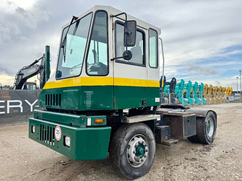 Kalmar PT122 - Top Condition / Cummins Engine - Traktor terminal: foto 1 Kalmar PT122 - Top Condition / Cummins Engine - Traktor terminal: foto 1