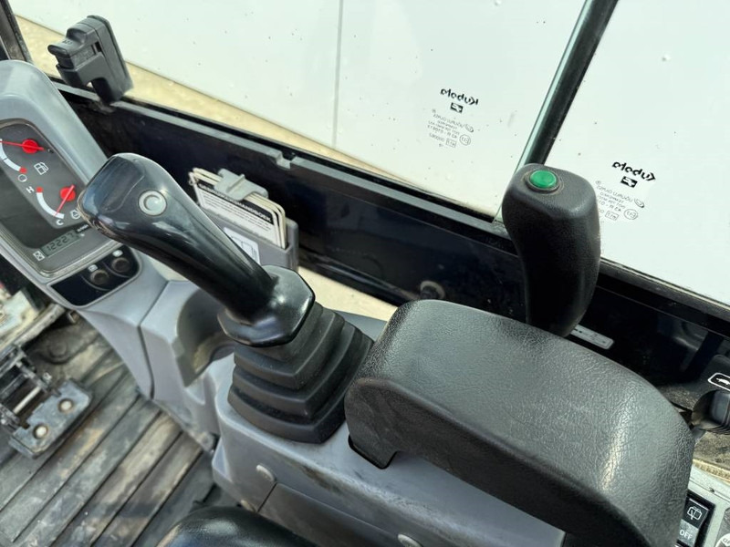 Miniekskavator Kubota KX016-4 - Hammer Lines / Quick Coupler: foto 11 Miniekskavator Kubota KX016-4 - Hammer Lines / Quick Coupler: foto 11