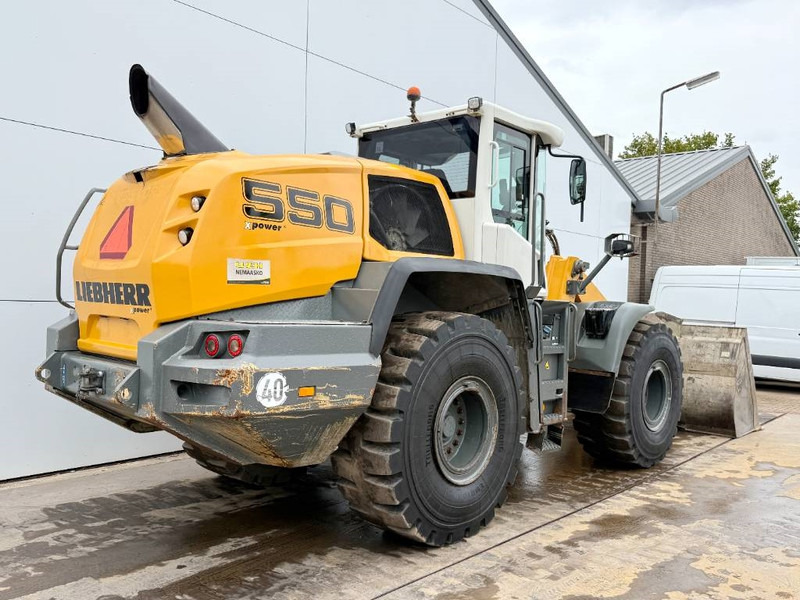 Liebherr L550 X-Power - Quick Coupler / Automatic Greasing - Fadrom me goma: foto 4 Liebherr L550 X-Power - Quick Coupler / Automatic Greasing - Fadrom me goma: foto 4