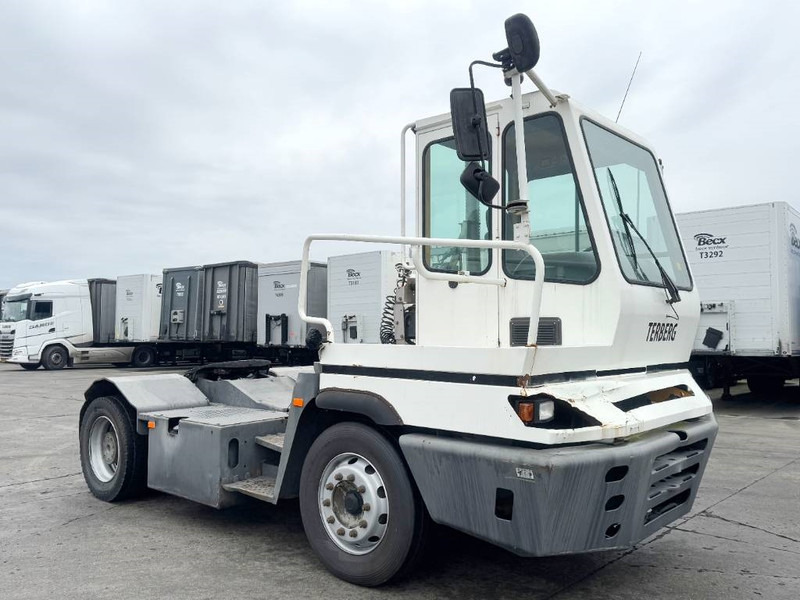 Terberg YT222 - Dutch truck / Automatic / 55t Payload - Traktor terminal: foto 5 Terberg YT222 - Dutch truck / Automatic / 55t Payload - Traktor terminal: foto 5