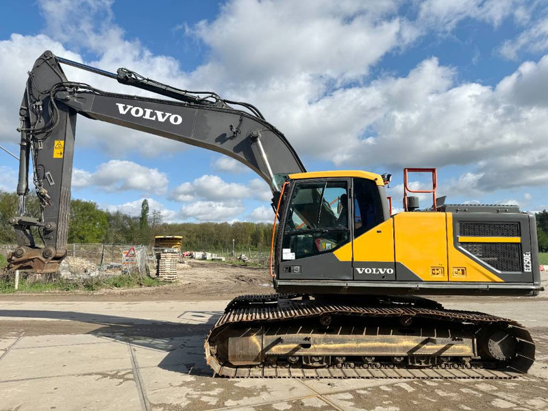 Volvo EC250EL - Dutch Machine / Quick Coupler - Ekskavator me zinxhirë: foto 1 Volvo EC250EL - Dutch Machine / Quick Coupler - Ekskavator me zinxhirë: foto 1