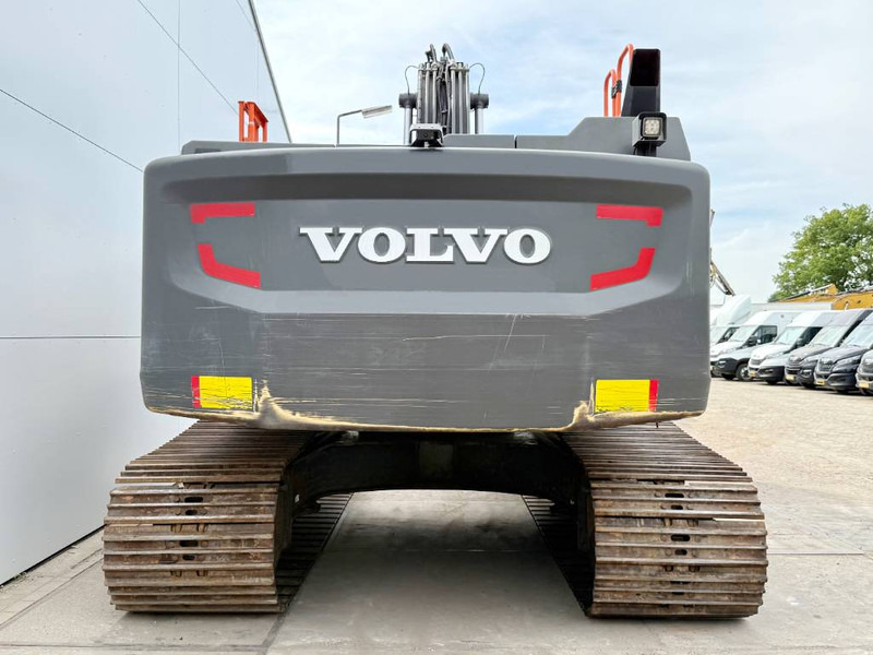 Volvo EC300EL - Quick Coupler / Hammer Lines / Auto Lube - Ekskavator me zinxhirë: foto 4 Volvo EC300EL - Quick Coupler / Hammer Lines / Auto Lube - Ekskavator me zinxhirë: foto 4
