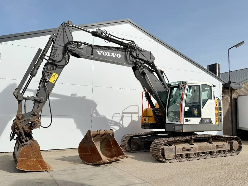 Volvo ECR235EL - Triple Boom / 2 Buckets Included - Ekskavator me zinxhirë: foto 2 Volvo ECR235EL - Triple Boom / 2 Buckets Included - Ekskavator me zinxhirë: foto 2