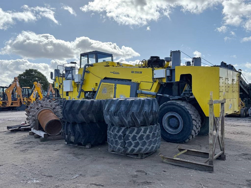 Wirtgen WR2500SK - Dutch Machine / Extra Miller and Tires - Makineri asfalti: foto 3 Wirtgen WR2500SK - Dutch Machine / Extra Miller and Tires - Makineri asfalti: foto 3