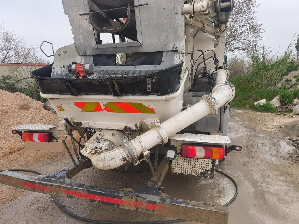 Mercedes Actros 3243 - Autobetoniere pompë betoni: foto 5 Mercedes Actros 3243 - Autobetoniere pompë betoni: foto 5