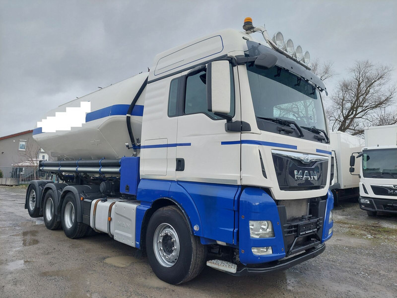 MAN TGX 35.440 Silo Euro 6 8x4 Lift+Lenk Klima (5) - Kamioni: foto 2 MAN TGX 35.440 Silo Euro 6 8x4 Lift+Lenk Klima (5) - Kamioni: foto 2