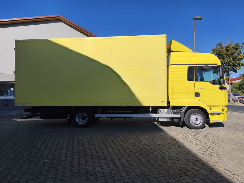 MAN TGL 8.220 Möbelkoffer AHK Euro 6 4x2 (18) - Kamion vagonetë: foto 4 MAN TGL 8.220 Möbelkoffer AHK Euro 6 4x2 (18) - Kamion vagonetë: foto 4