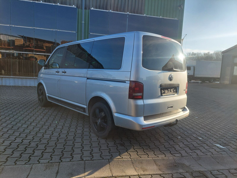 Volkswagen Transporter Multivan AHK Doppelklima Tisch Leder 7-Sitzer - Minibus, Furgon pasagjerësh: foto 5 Volkswagen Transporter Multivan AHK Doppelklima Tisch Leder 7-Sitzer - Minibus, Furgon pasagjerësh: foto 5