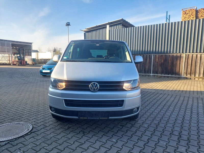 Volkswagen Transporter Multivan AHK Doppelklima Tisch Leder 7-Sitzer - Minibus, Furgon pasagjerësh: foto 3 Volkswagen Transporter Multivan AHK Doppelklima Tisch Leder 7-Sitzer - Minibus, Furgon pasagjerësh: foto 3