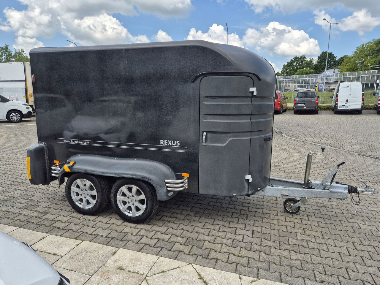 HUMBAUR Rexus 2000 / FOR Transporting 2 Horses, Ponies ANDBreedin - Rimorkio për kuaj: foto 5 HUMBAUR Rexus 2000 / FOR Transporting 2 Horses, Ponies ANDBreedin - Rimorkio për kuaj: foto 5