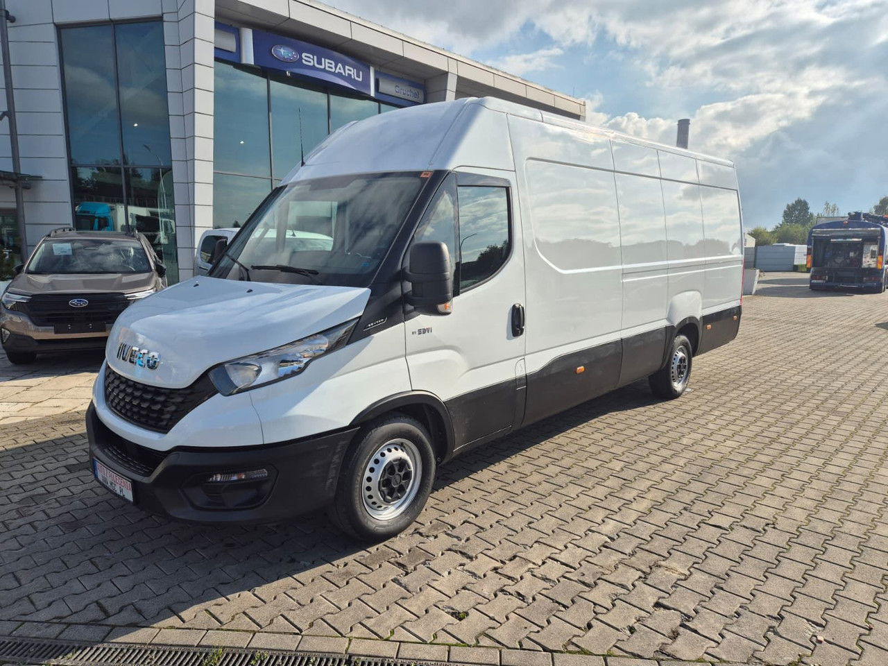 Iveco Daily 35S14 L4H3 / 1 Owner / Works Great - Furgon: foto 1 Iveco Daily 35S14 L4H3 / 1 Owner / Works Great - Furgon: foto 1