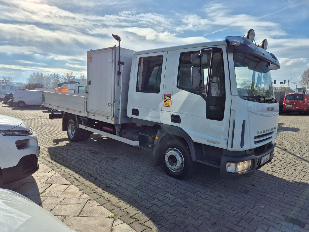 Iveco Eurocargo ML80E17 / 6 Seats / Serviced / 1 Owner - Kamion me karroceri të hapur, Kamion me vinç: foto 5 Iveco Eurocargo ML80E17 / 6 Seats / Serviced / 1 Owner - Kamion me karroceri të hapur, Kamion me vinç: foto 5