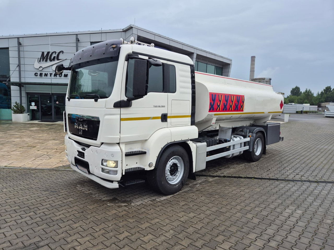 MAN TGS 18.360 OIL Transport / Good Condition - Autobot: foto 2 MAN TGS 18.360 OIL Transport / Good Condition - Autobot: foto 2